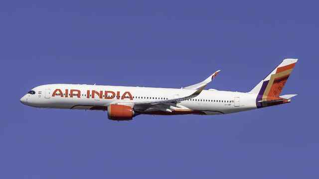 बर्फीले तूूफान के चलते उड़ानें रद्द, Air India ने दी चेतावनी, यात्रियों को किया अलर्ट
