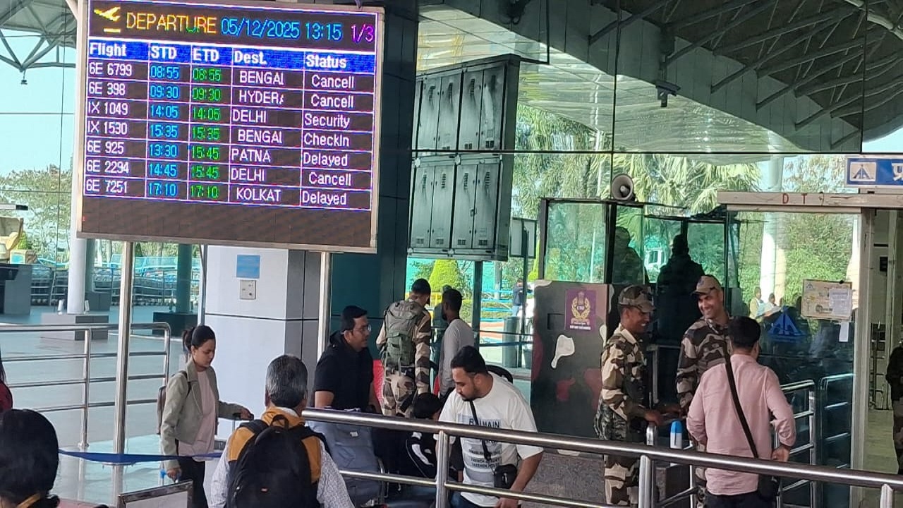 Indigo संकट के बीच सरकार का बड़ा फैसला, Airlines को दी चेतावनी, लागू किया फेयर कैप