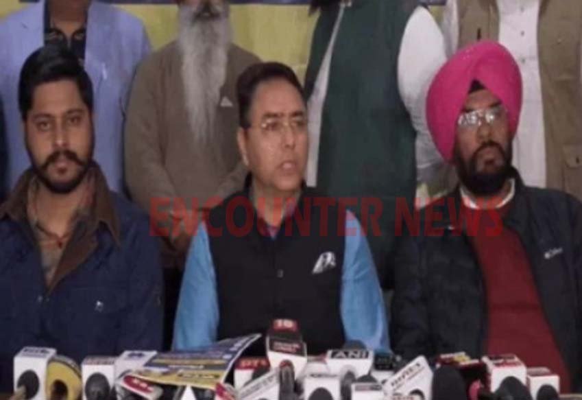 Deport भारतीयों का विमान Amritsar Airport में उतारने पर Aman Arora ने केंद्र पर साधा निशाना