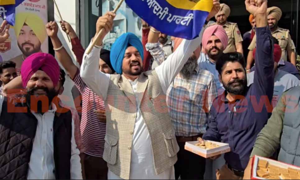 Punjab News: आप की जीत पर MLA Dev Maan ने डाला भांगड़ा, पाई बोलियां, देखें वीडियो