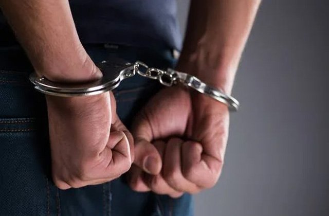 Jalandhar News : खुले में शराब पी रहे 2 गिरफ्तार, मामला दर्ज