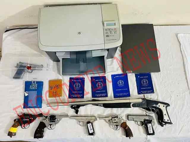 Punjab: Fake Arms License बनाकर रैकेट चला रहे 8 आरोपी हथियारों सहित गिरफ्तार, देखें Video