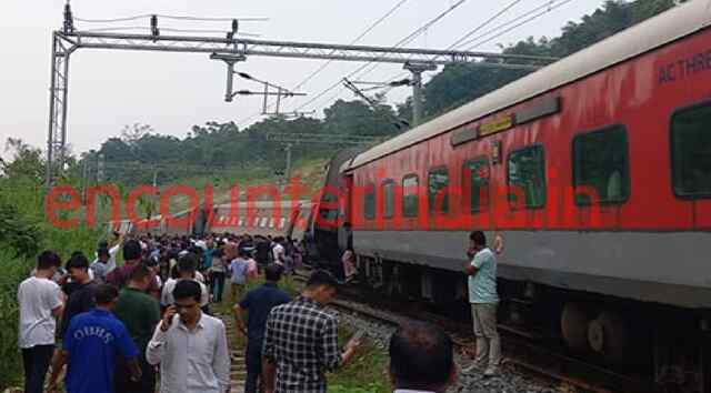 फिर हुआ रेल हादसा, Agartala-Lokmanya Terminal Express के 8 डिब्बे पटरी से उतरे; हेल्पलाइन नंबर जारी