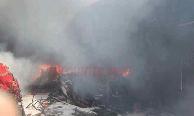 Punjab News: टेंट हाउस के गोदाम में लगी भीषण आग