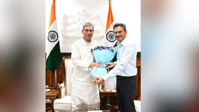हरियाणा के मुख्य सचिव ने राज्यपाल से की शिष्टाचार भेंट