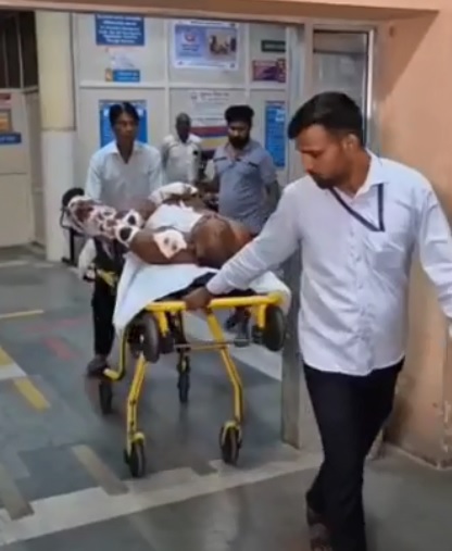 चौकीदार पर चाकुओं से हमला, चोरी के इरादे से होटल पहुंचे थे बदमाश