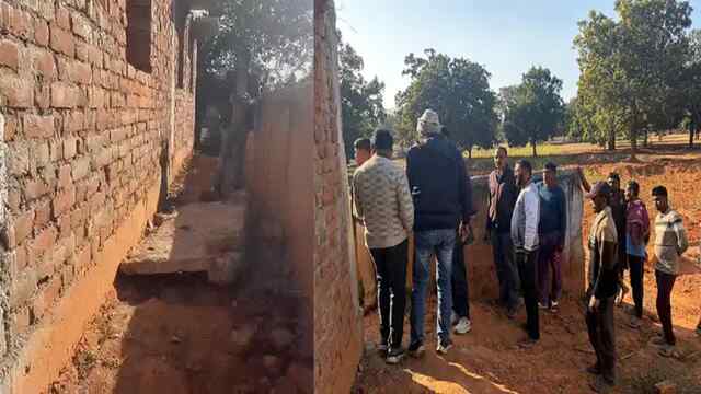 6वीं के छात्र पर गिरा निर्माणाधीन आंगनबाड़ी भवन का छज्जा, दर्दनाक मौत, लापरवाही बरतने पर Headmaster Suspend