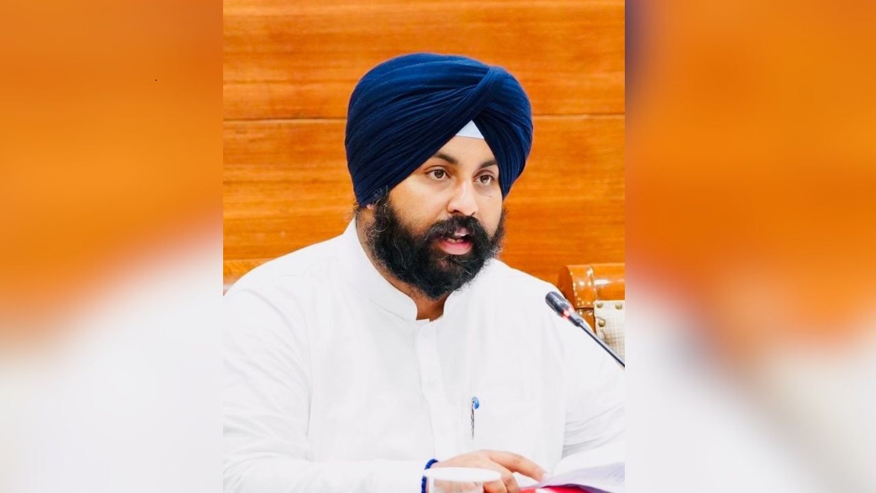 पंजाब में 5,000 से अधिक शिक्षकों को IIT मद्रास द्वारा सिखाए जाएंगे टॉप 100 हाई-डिमांड जॉब्स