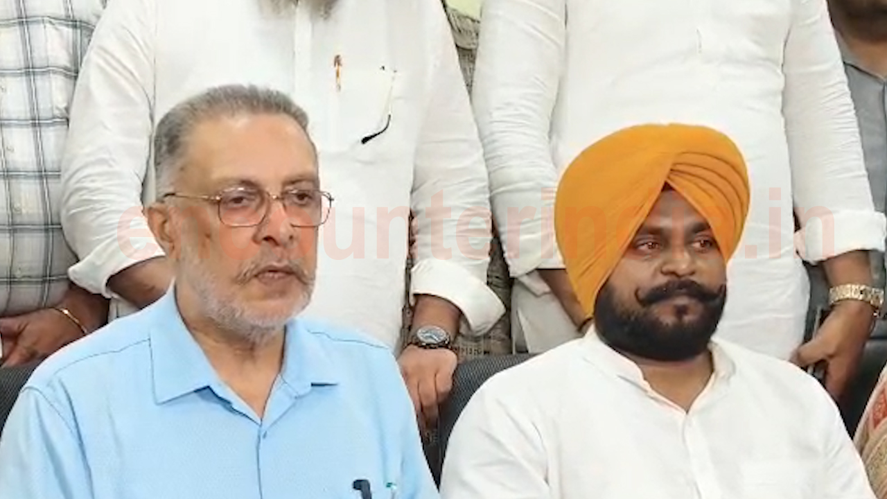 Punjab News: Health Minister Dr. Balbir Singh ने अधिकारियों से की हाई लेवल बैठक, देखें वीडियो