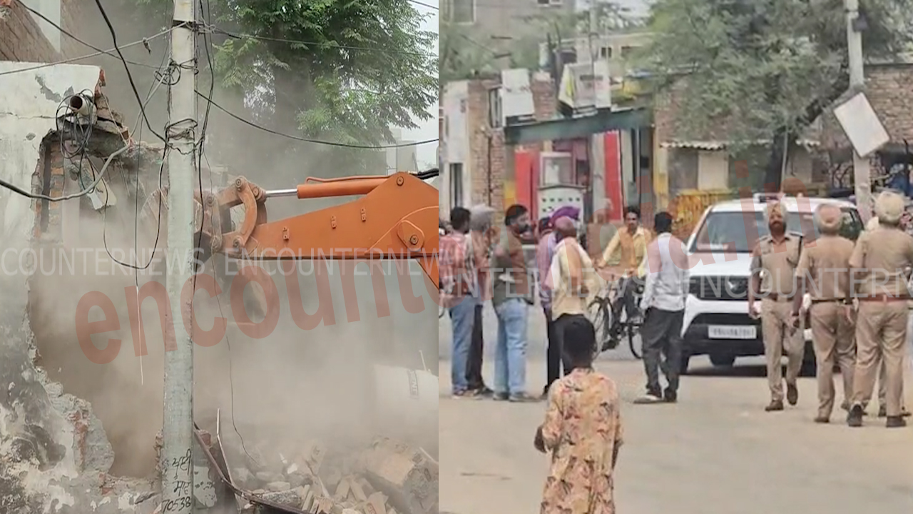 Punjab News: महिला नशा तस्करों के घर पर चला प्रशासन का बुलडोजर, देखें वीडियो