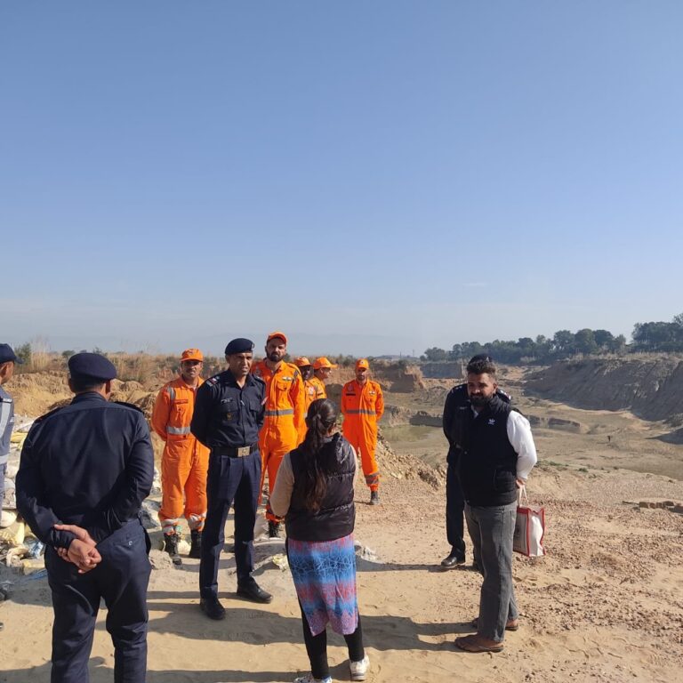 एनडीआरएफ की टीम ने क्रीमिका फूड पार्क लिमिटेड सिंघा का किया दौरा