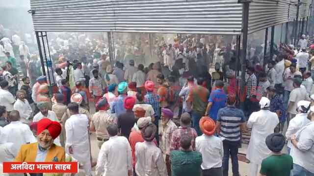 Punjab News: कॉमेडी के बादशाह Jaswinder Bhalla पंचतत्व में विलीन, बेटे ने दी मुखाग्नि, देखें LIVE