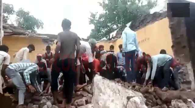 बड़ा हादसाः स्कूल की बिल्डिंग गिरने से 5 मासूमों की मौत, 30 से अधिक घायल, देखें वीडियो