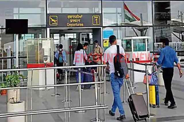 Airport पर Indigo की Flight को बम से उड़ाने की धमकी मिलने पर मचा हड़कंप