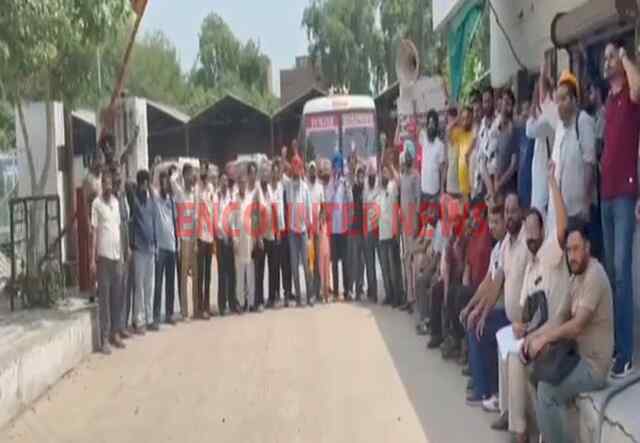 Punjab News: PRTC और Punbus कर्मियों ने किया हड़ताल का ऐलान, राखी पर्व पर लोगों की बड़ी परेशानी, देखें वीडियो
