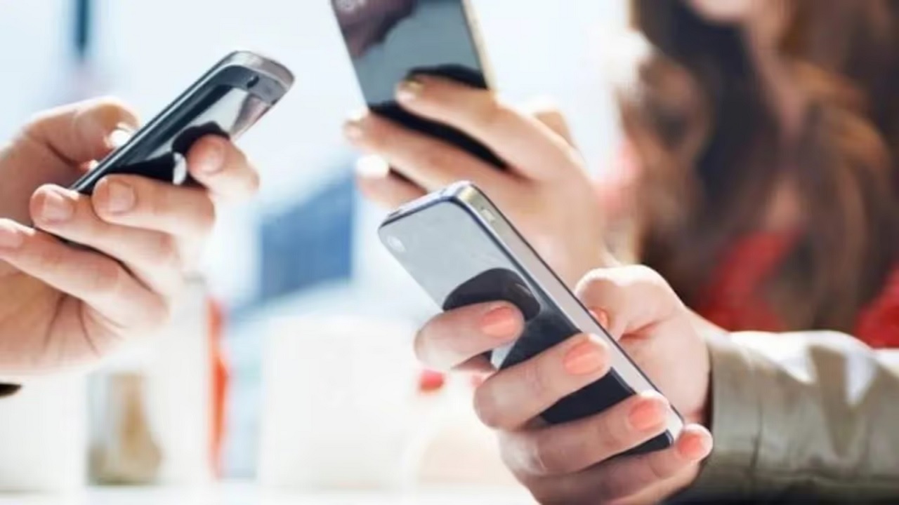 Unknown Number से Call आने पर घबराने की जरूरत नहीं, अब दिखेगा असली मालिक का नाम