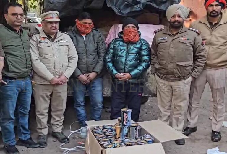 Punjab News: भारी मात्रा में चाइना डोर के गट्टूयों सहित 2 गिरफ्तार, देखें वीडियो