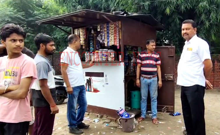 Jalandhar News: खोखे को चोरों ने बनाया निशाना, सामान लेकर हुए फरार, देखें वीडियो