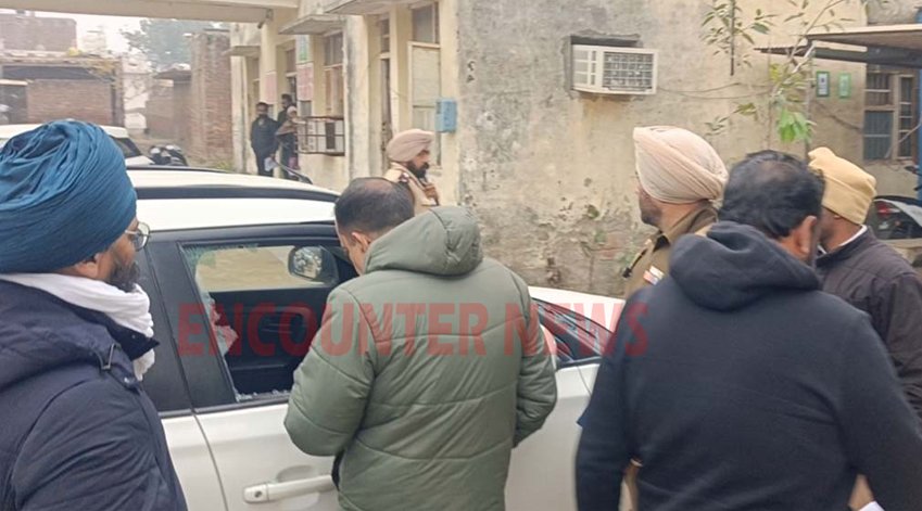 Punjab News: तहसील परिसर के बाहर कार का शीशा तोड़ 10 लाख की नगदी लेकर चोर फरार