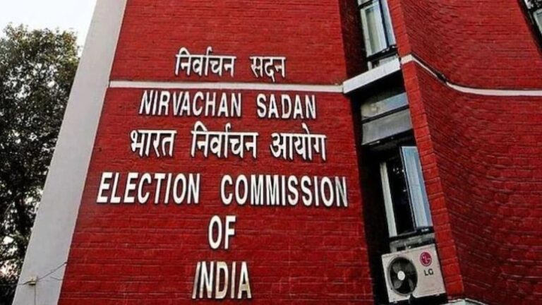 चुनाव नतीजों को अपडेट करने में देरी के आरोप को लेकर चुनाव आयोग का बड़ा बयान आया सामने