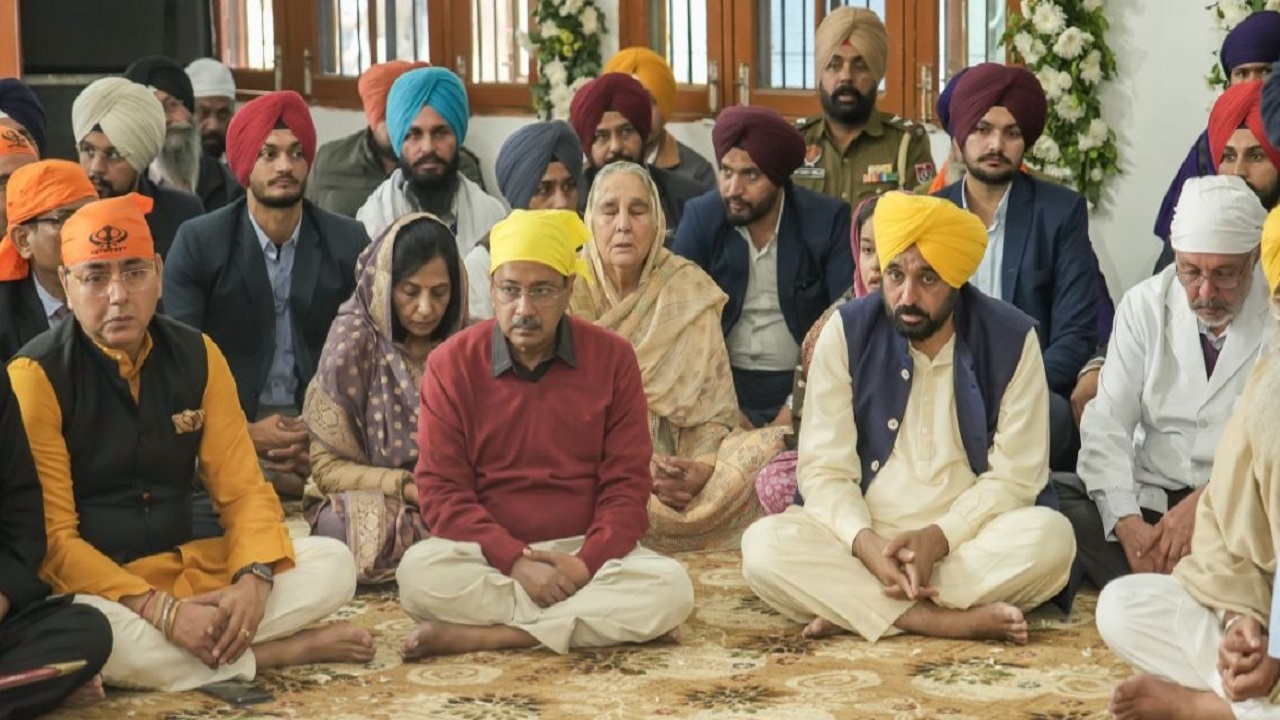 भगवंत मान और अरविंद केजरीवाल ने संगत संग की प्रदेश की तरक्की व खुशहाली की अरदास