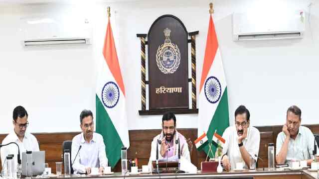 मुख्यमंत्री ने तय की विकास की नई दिशा- स्वास्थ्य सेवाओं, स्वच्छता, शिक्षा, सुशासन और जल प्रबंधन को और अधिक प्रभावी बनाने के दिए निर्देश