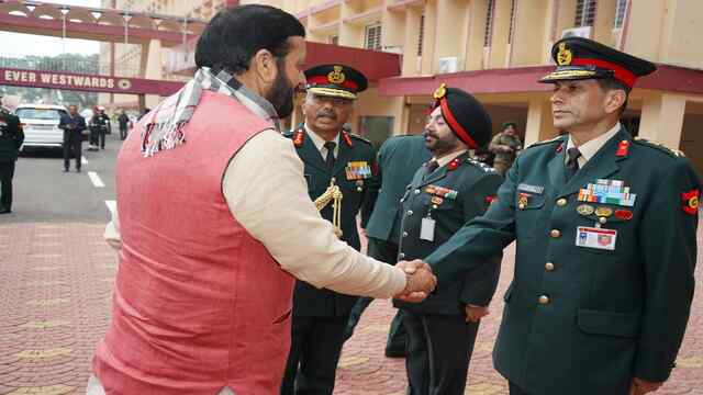 मुख्यमंत्री ने वेस्टर्न कमांड की कार्यशैली और मानवीय प्रयासों को सराहा