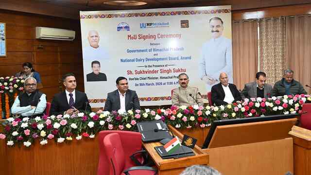 Milkfed और NDBB के समझौते से दुग्ध उत्पादक किसानों को फायदा