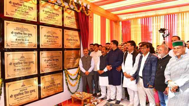 बल्ह विधानसभा क्षेत्र: CM ने दियाड़गी में 14 परियोजनाओं का किया उद्घाटन