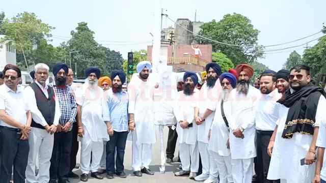 Punjab News: अकाली नेताओं ने फूंका कांग्रेस का पुतला, प्रदर्शन कर निकाली भड़ास, देखें वीडियो
