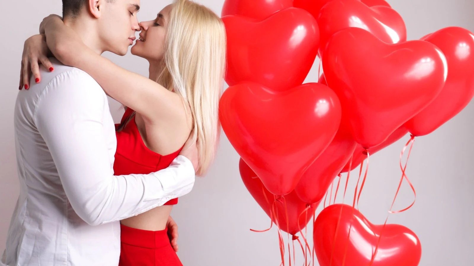 Newly Married Couple ऐसे बनाएं Valentine Day को खास, जिंदगी भर ताजा रहेंगी यादें