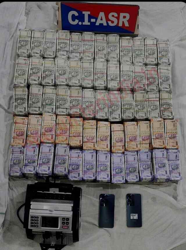 Punjab: 1 करोड़ की ड्रग मनी सहित 2 युवक गिरफ्तार