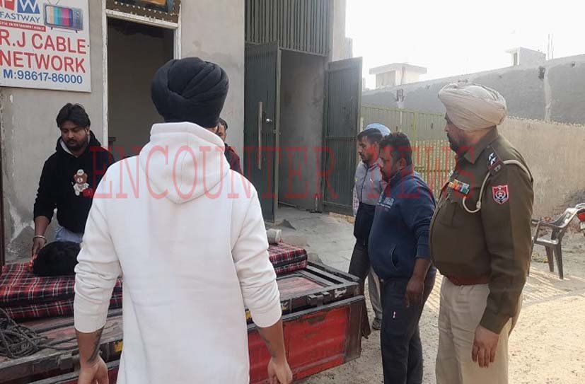 Punjab News: संदिग्ध परिस्थितियों में दफ्तर से पुजारी का शव बरामद