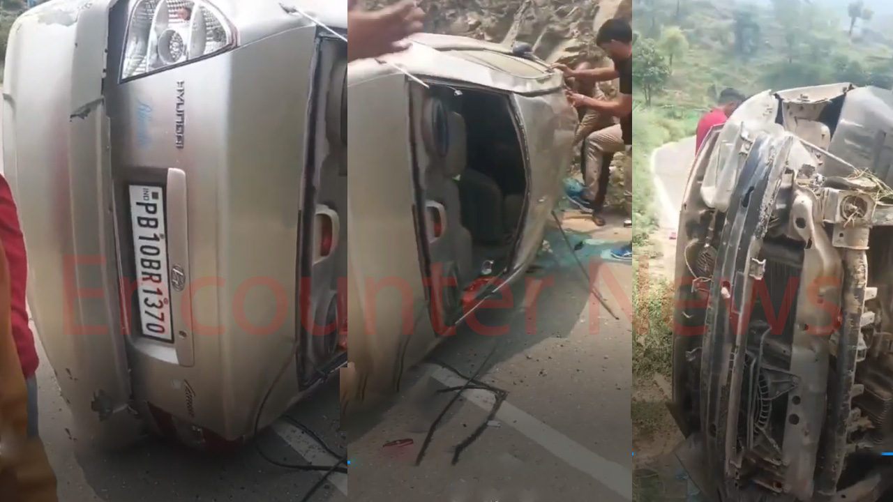 Haryana News: ब्रेक फेल होने से पलटी गाड़ी, परिवार घायल, देखें वीडियो