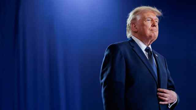 White House की Duty पर अटके Donald Trump, नहीं कर रहे अपने बेटे की शादी Attend