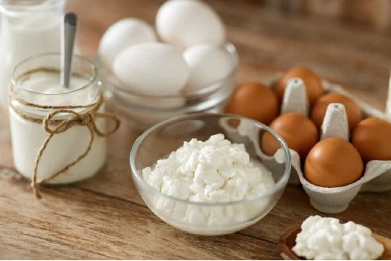 ठंड में पुराने दर्द से है परेशान तो Diet में शामिल करें ये चीजें