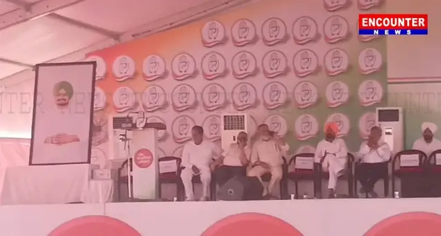 Punjab: Rahul Gandhi की रैली में Moosewala को दी गई श्रद्धाजंलि, देखें वीडियो