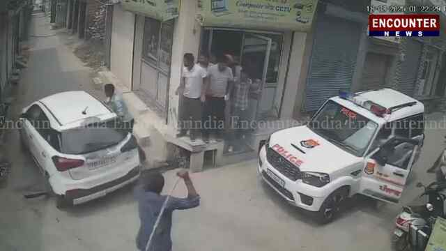Punjab News: फिल्मी स्टाइल में नाका तोड़ भागा कार चालक, पुलिस ने पीछा कर दबोचा, देखें वीडियो