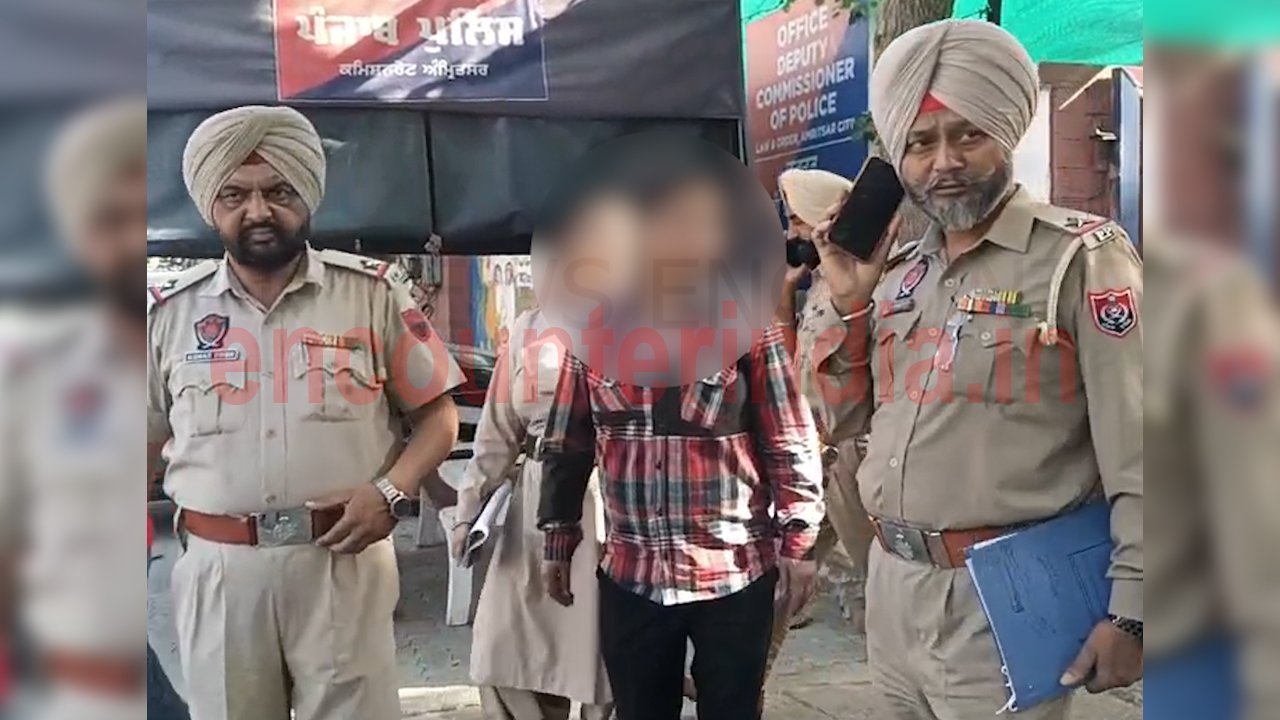 Punjab News: सरकारी दफ्तर में रौब जमाती फर्जी महिला SHO गिरफ्तार, देखें वीडियो