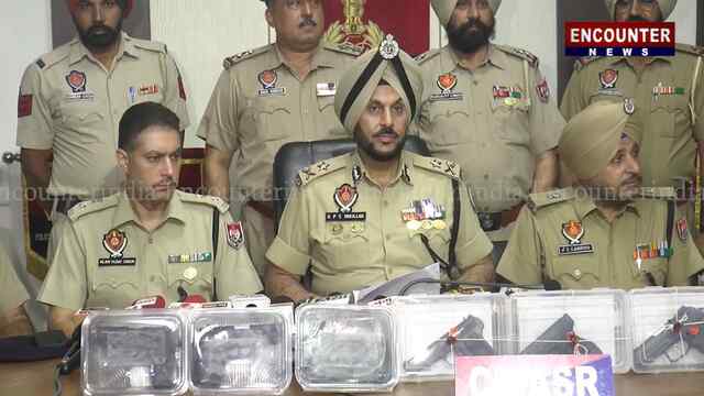 Punjab News: हथियारों की तस्करी करते नाबालिग सहित 4 गिरफ्तार, देखें वीडियो