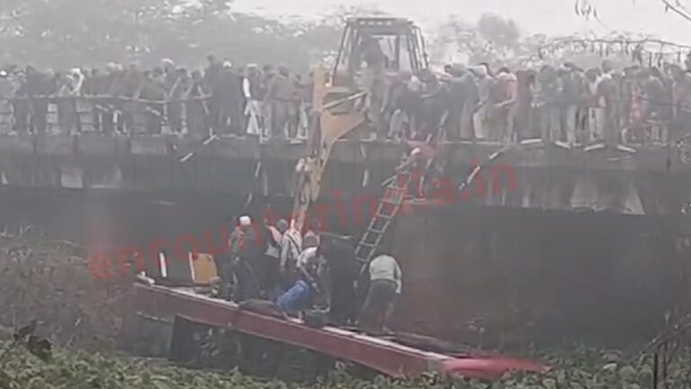 Punjab News: ड्रेन में गिरी यात्रियों से भरी बस, मची चीख पुकार, देखें वीडियो