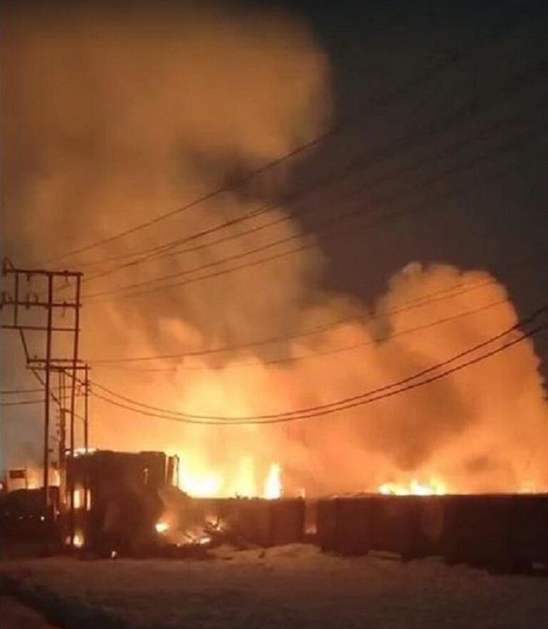 Industrial Estate में लगी भीषण आग, सारा कुछ जलकर राख