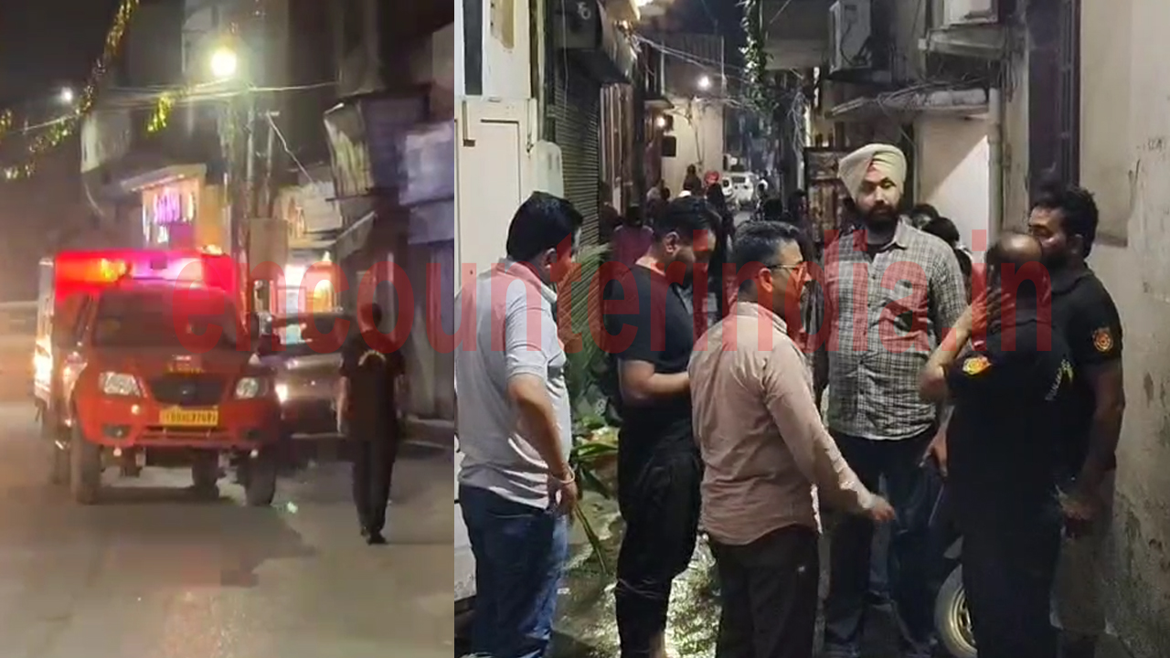 Jalandhar News: Mobile House के पास घर में लगी भीषण आग, देखें वीडियो