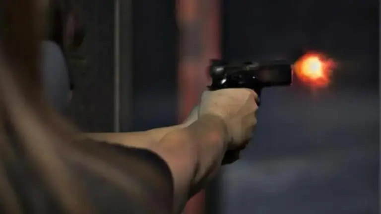 Punjab News: Judge के Gunman ने बाप बेटे पर की फायरिंग