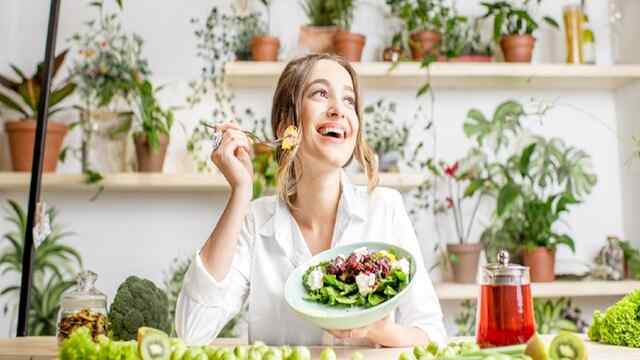 Vegetarian होकर कहीं आप भी तो नहीं खा रहे Non Vegetarian वाले फूड्स?