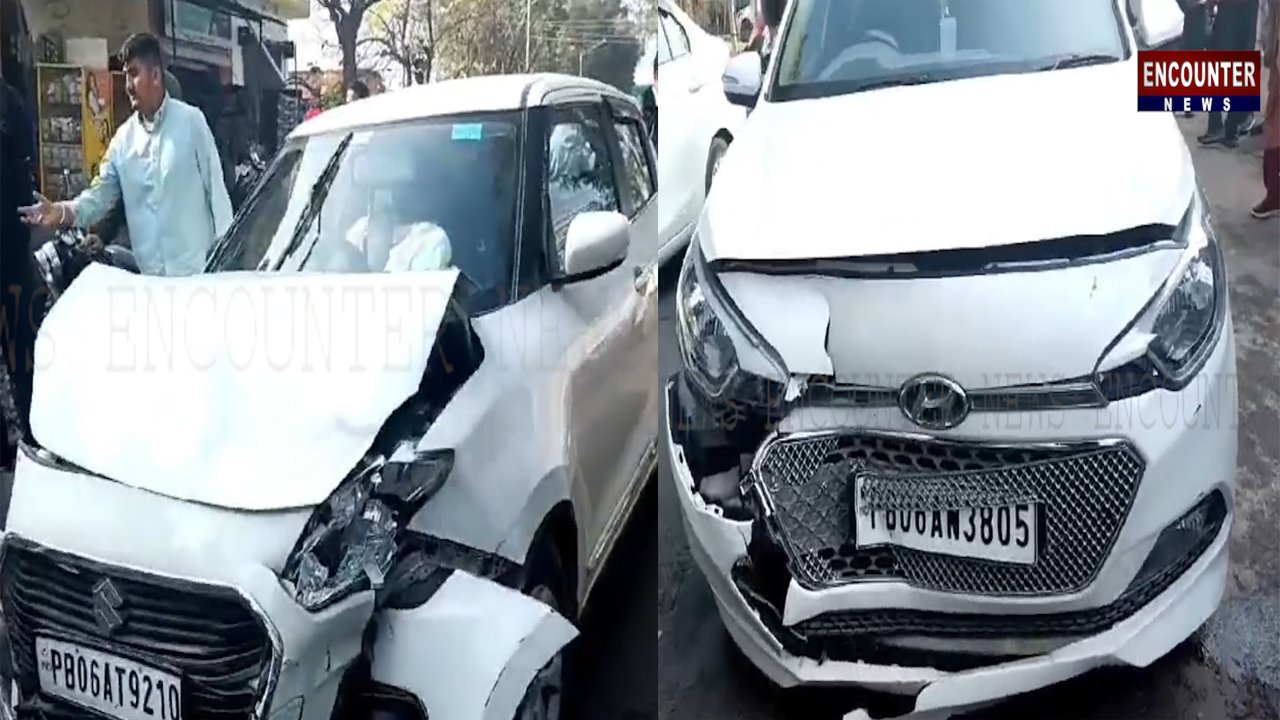 Punjab News: 4 गाड़ियों में हुई आमने-सामने टक्कर, उड़े परखच्चे, देखें वीडियो