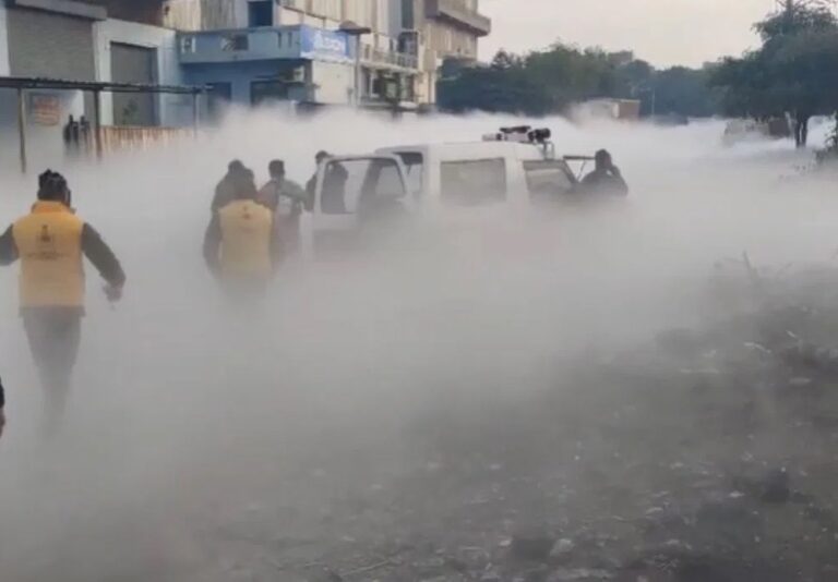 Gas Leak: गैस फिलिंग प्लांट में रिसाव, मचा हड़कंप, मौके पर पहुंची पुलिस टीम