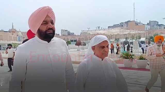 Punjab News: श्री दरबार साहिब पहुंचे MP Gurjit Aujla, मिल रही धमकियों को लेकर कही ये बात, देखें वीडियो