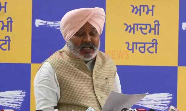 Punjab News: वित्त मंत्री ने अकाली भाजपा पर लगाए नशे की शुरुआत के आरोप, देखें Live