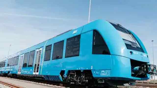 देश में पहली बार Hydrogen Gas से ट्रेन चलने के लिए तैयार, जानें इसकी खासियत
